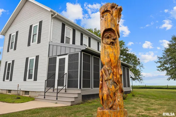 $599,000 | 1014 Bricktown Road, Lowpoint, IL 61545