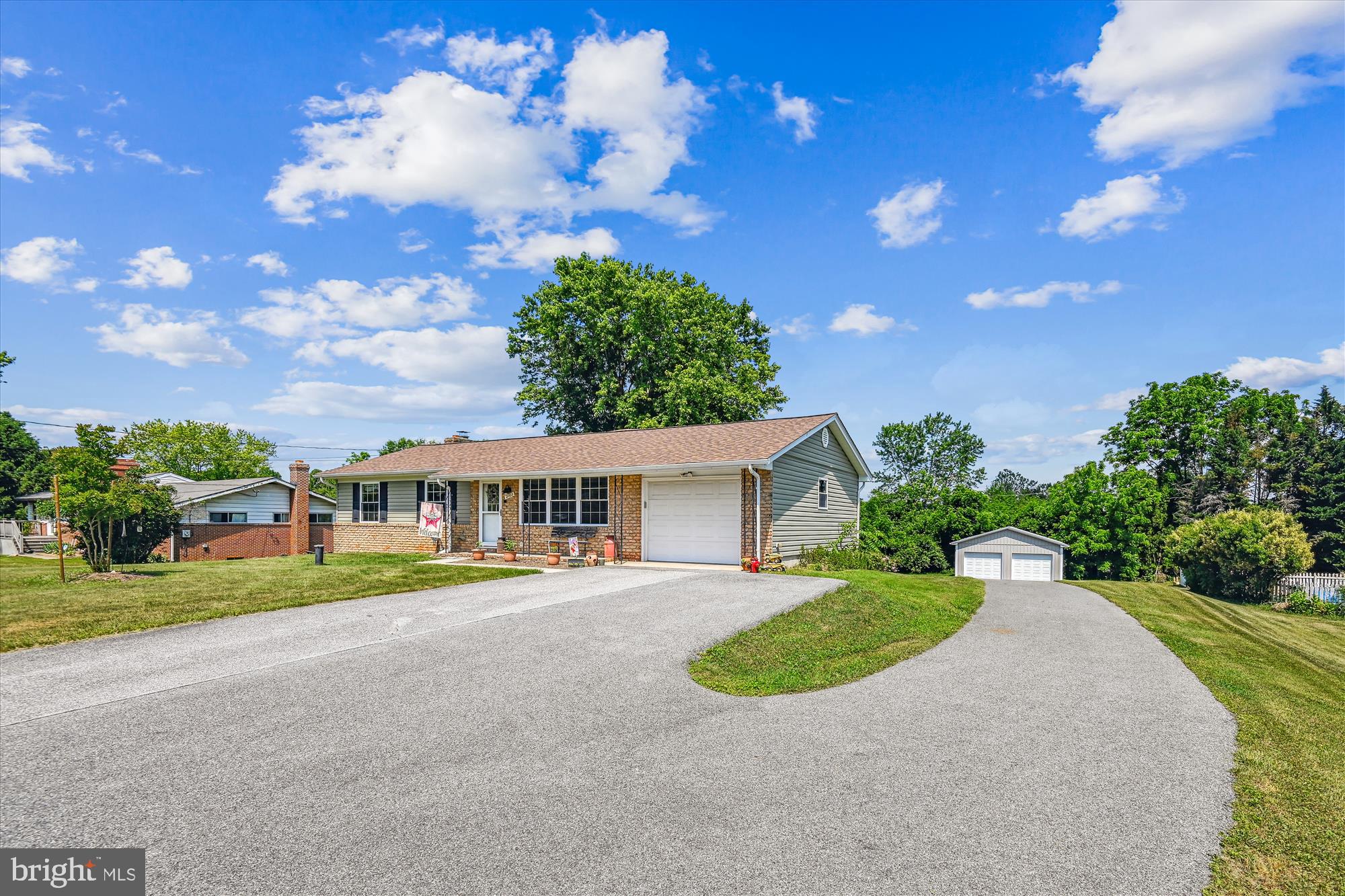 2102 Woodview Road Finksburg, MD 21048 - Photo 2 of 54