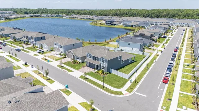 a picture of a city view