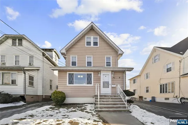 $3,800 | 42 Livingston Avenue, Lyndhurst, NJ 07071