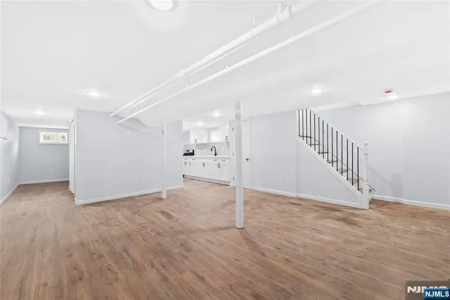 $3,800 | 42 Livingston Avenue, Lyndhurst, NJ 07071