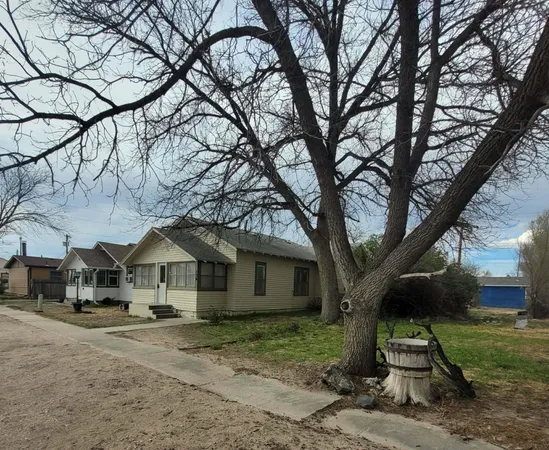 $95,000 | 136 West 3rd Street, Lingle, WY 82223