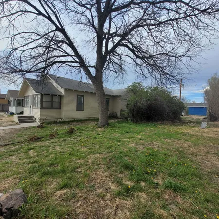 $95,000 | 136 West 3rd Street, Lingle, WY 82223