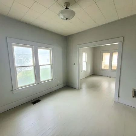 $95,000 | 136 West 3rd Street, Lingle, WY 82223