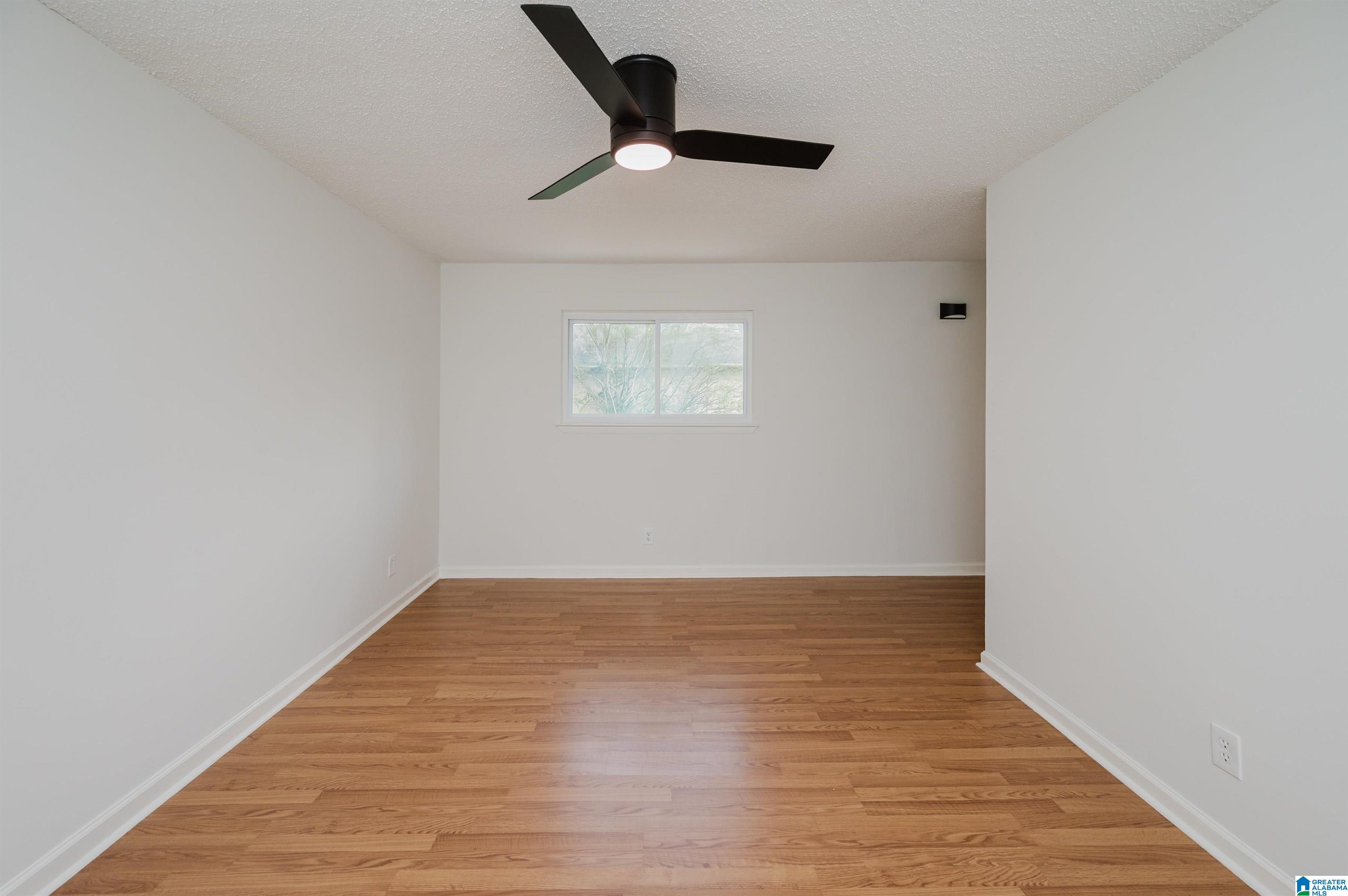1834 Oakleaf Lane Birmingham, AL 35215 - Photo 33 of 40