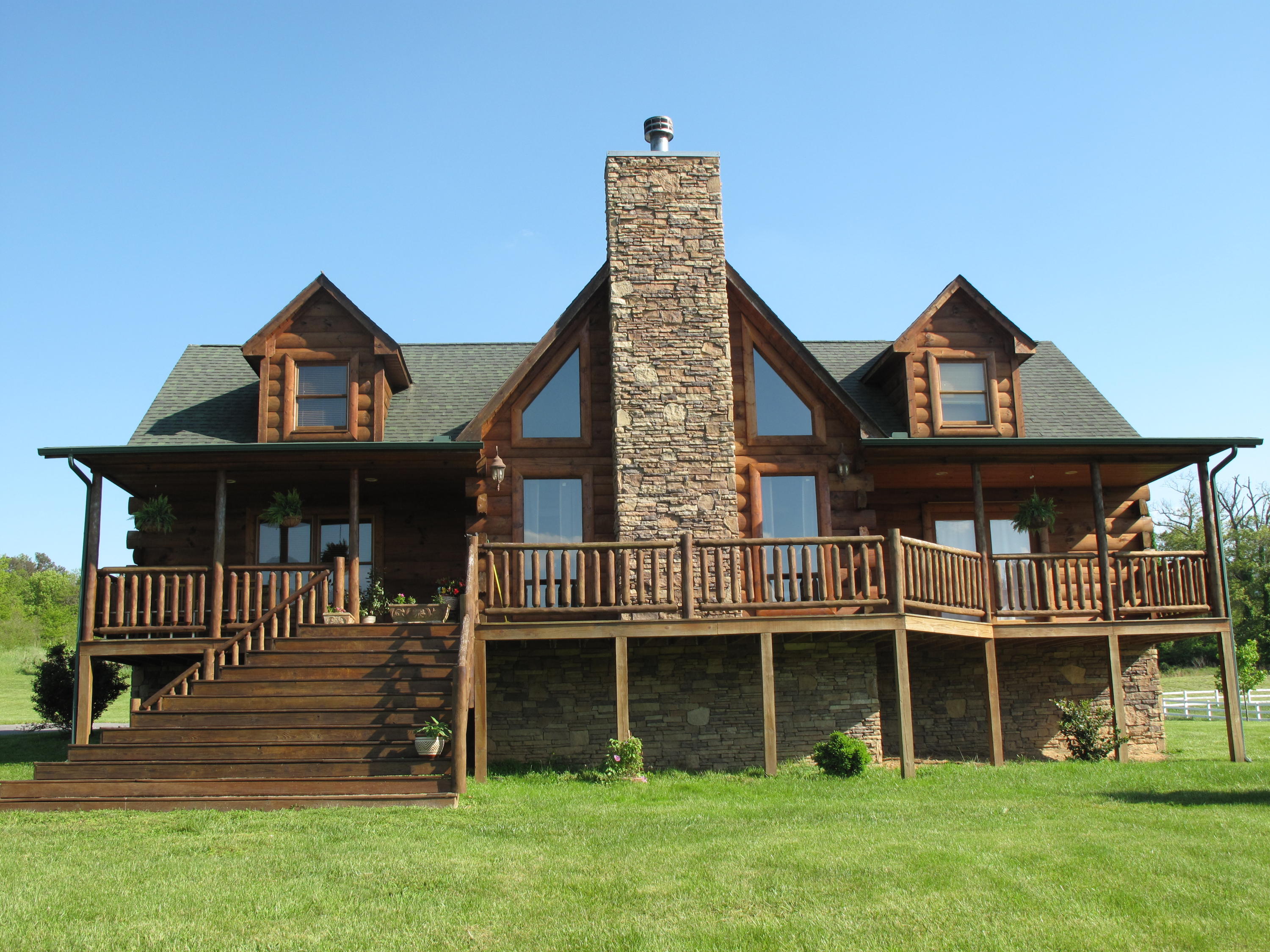 4159 Newport Highway Sevierville, TN 37876 - Photo 1 of 36 Main