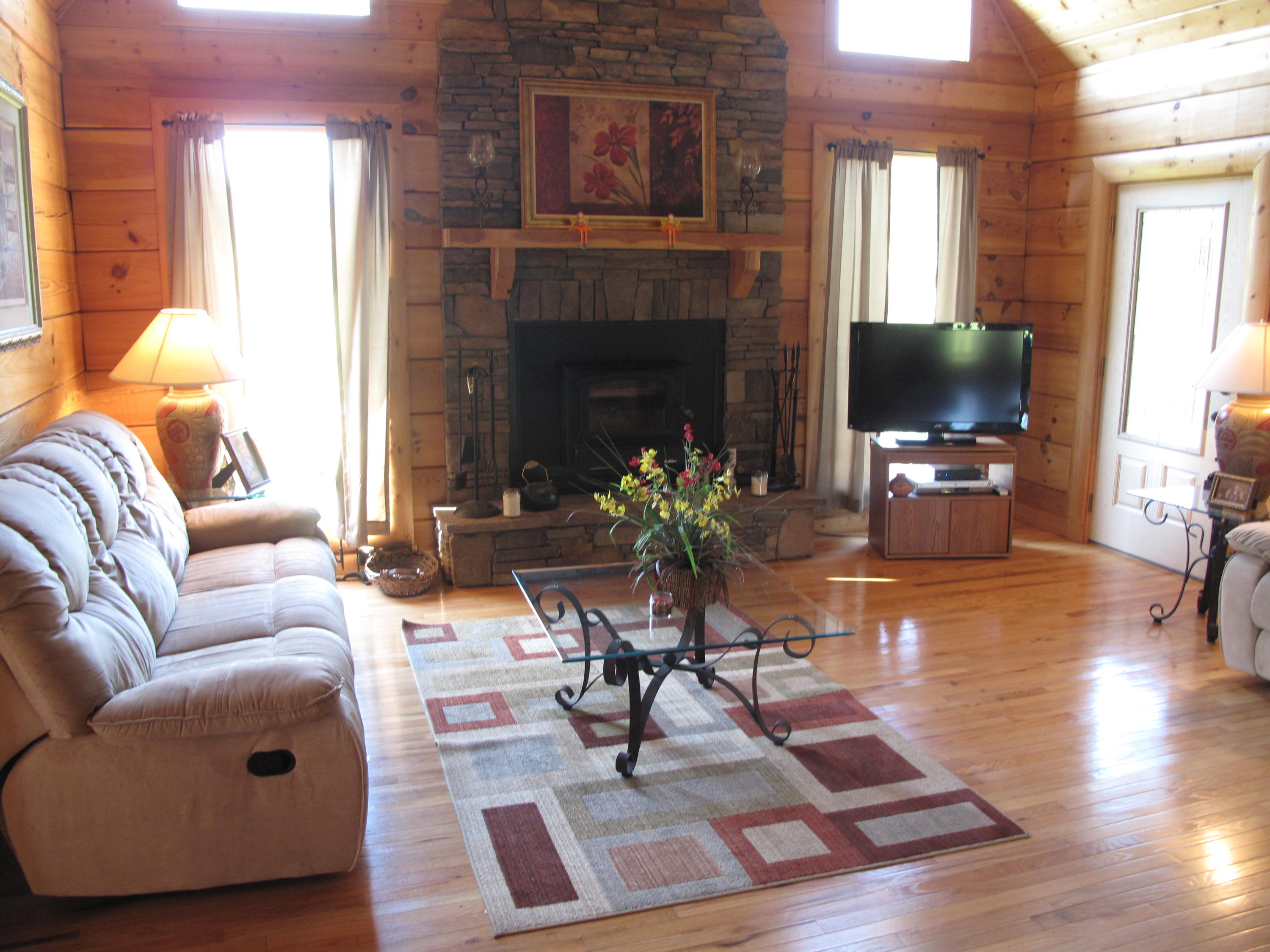 4159 Newport Highway Sevierville, TN 37876 - Photo 2 of 36 IMG_6621