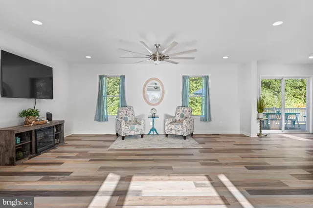 $689,000 | 163 Erica Court, Swedesboro, NJ 08085