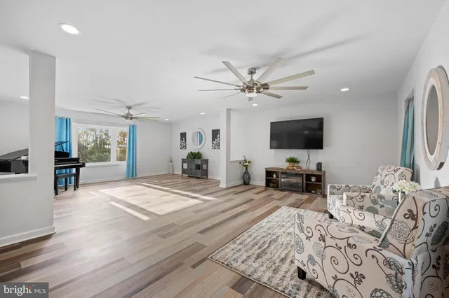 $689,000 | 163 Erica Court, Swedesboro, NJ 08085