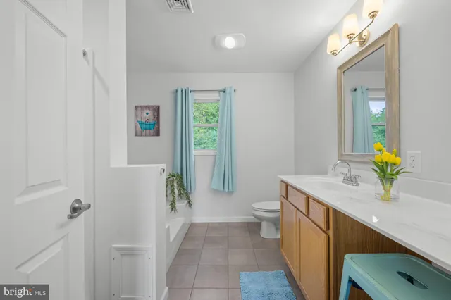 $689,000 | 163 Erica Court, Swedesboro, NJ 08085