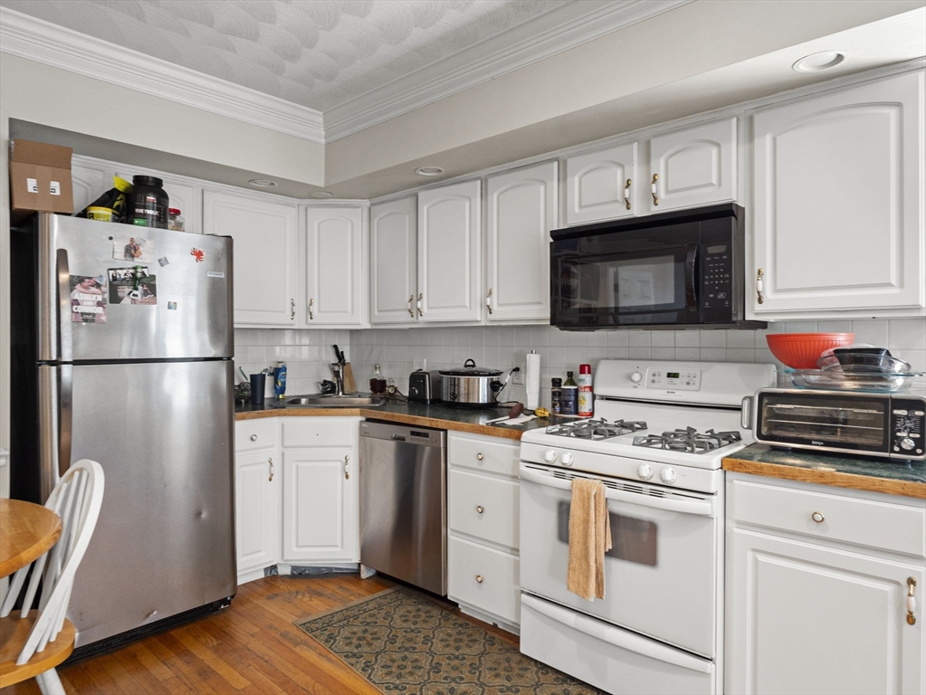145 Murdock Street, Unit 2 Boston, MA 02135 - Photo 9 of 29
