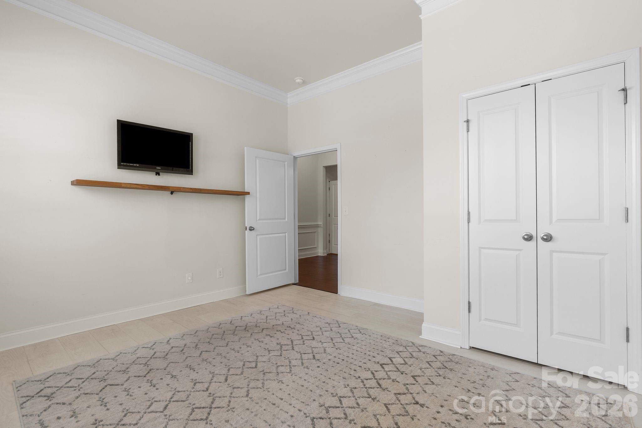34 Rose Creek Road Leicester, NC 28748 - Photo 15 of 37 a view of a livingroom with an empty space