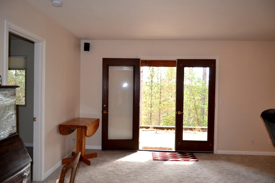 222 Guth Road Grants Pass, OR 97526 - Photo 26 of 48 DSC_3438