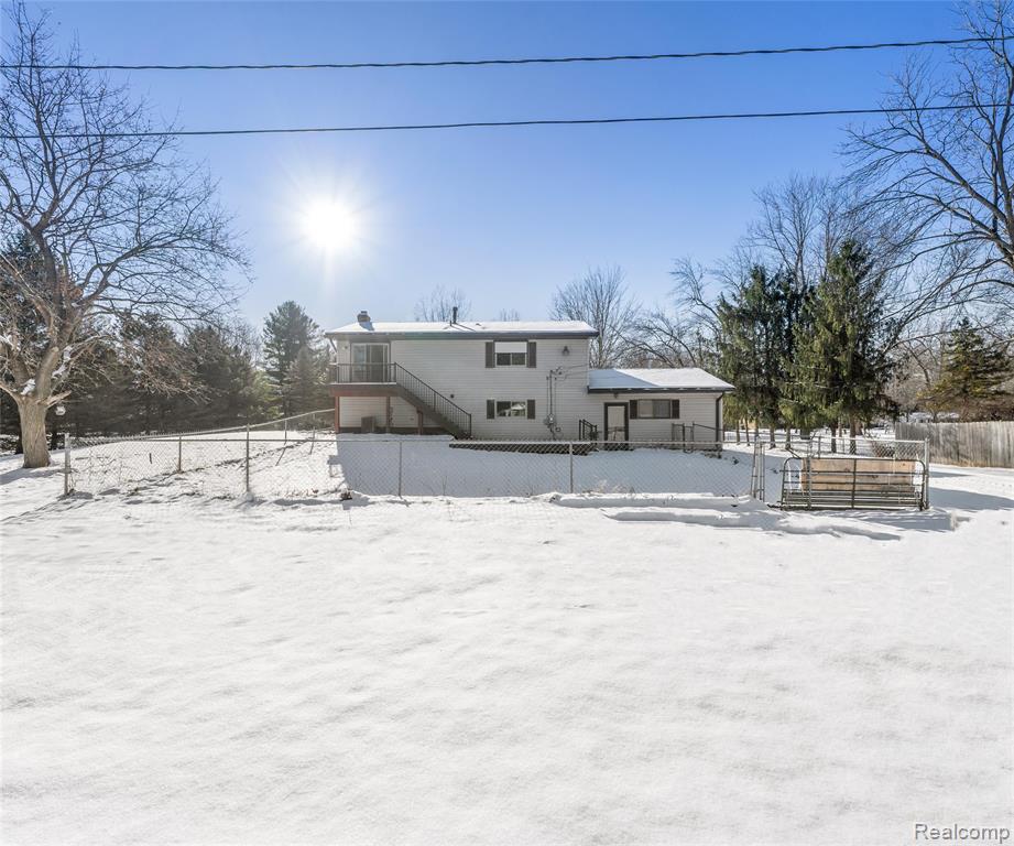 10401 Willow Road Willis, MI 48191 - Photo 1 of 45