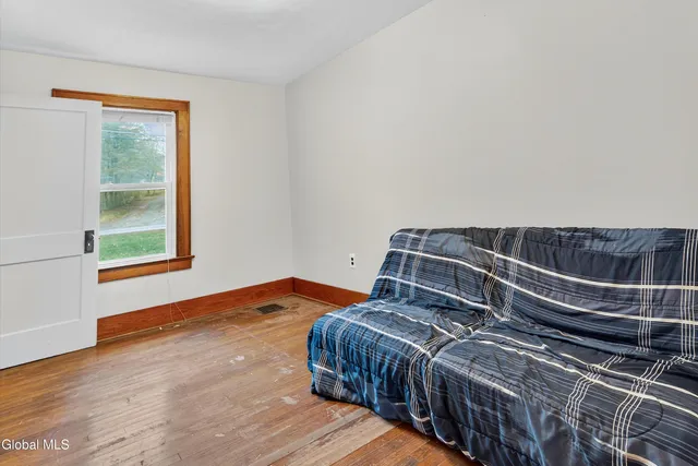 $449,900 | 810 Sacandaga Road, Glenville, NY 12302