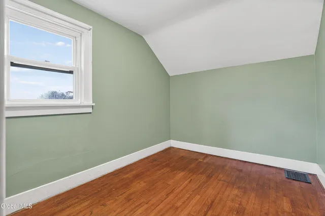 $449,900 | 810 Sacandaga Road, Glenville, NY 12302