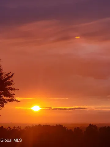 $449,900 | 810 Sacandaga Road, Glenville, NY 12302