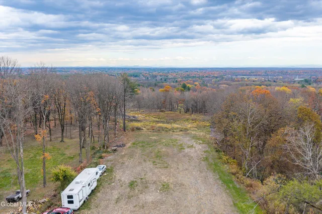 $449,900 | 810 Sacandaga Road, Glenville, NY 12302