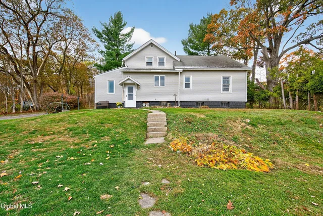 $399,900 | 810 Sacandaga Road, Glenville, NY 12302
