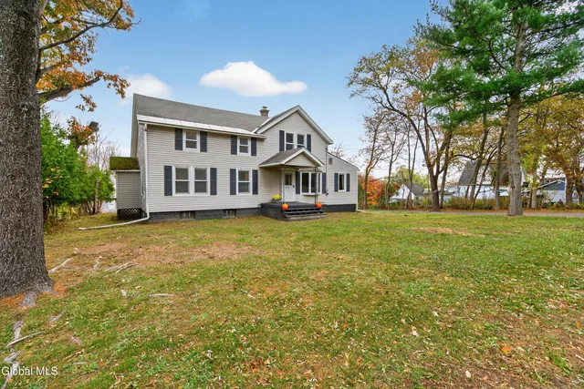 $449,900 | 810 Sacandaga Road, Glenville, NY 12302