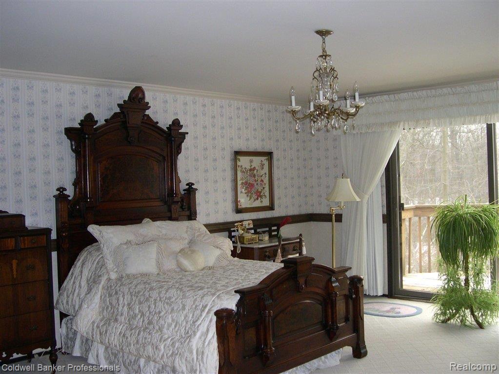 18 Wimberly Drive Rochester, MI 48306 - Photo 11 of 16 Master Suite