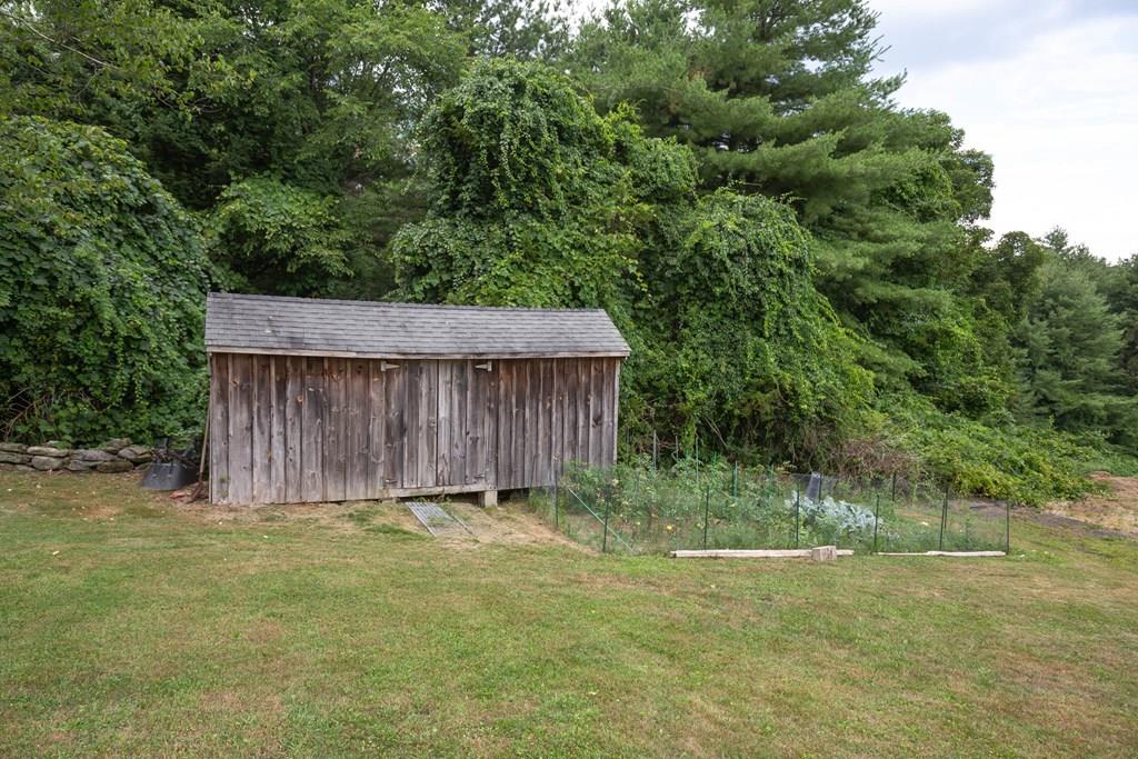 520 Lebanon Hill Road Southbridge, MA 01550 - Photo 37 of 38 Gallery Image 37