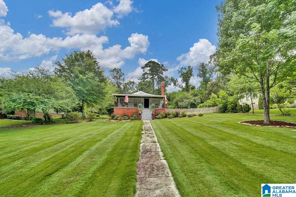 3315 Cahaba Heights Road Vestavia Hills, AL 35243 - Photo 3 of 28