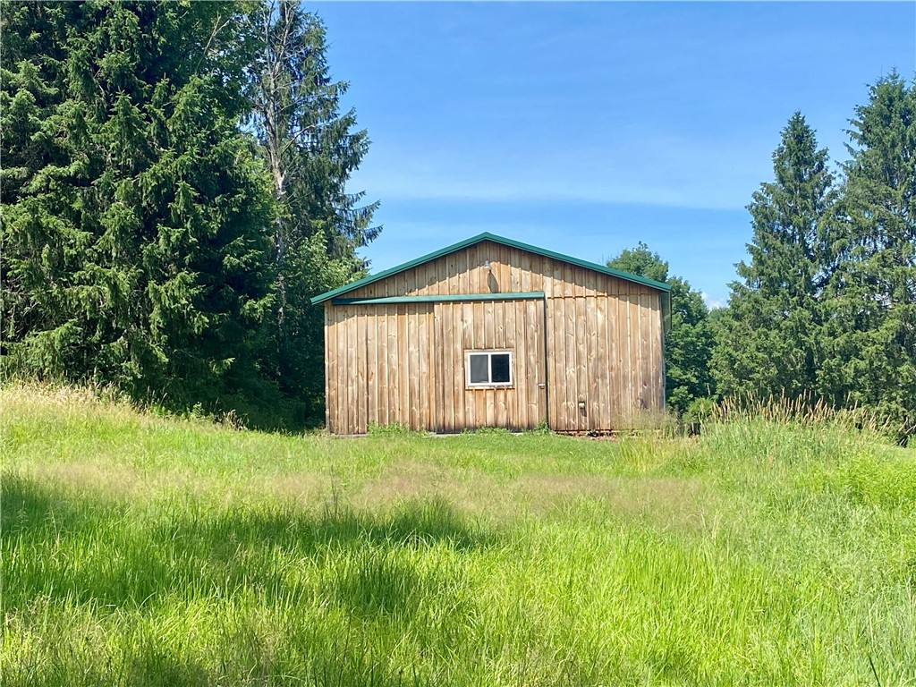 1939 Dry Brook Road Hancock, NY 13783 - Photo 24 of 25 barn