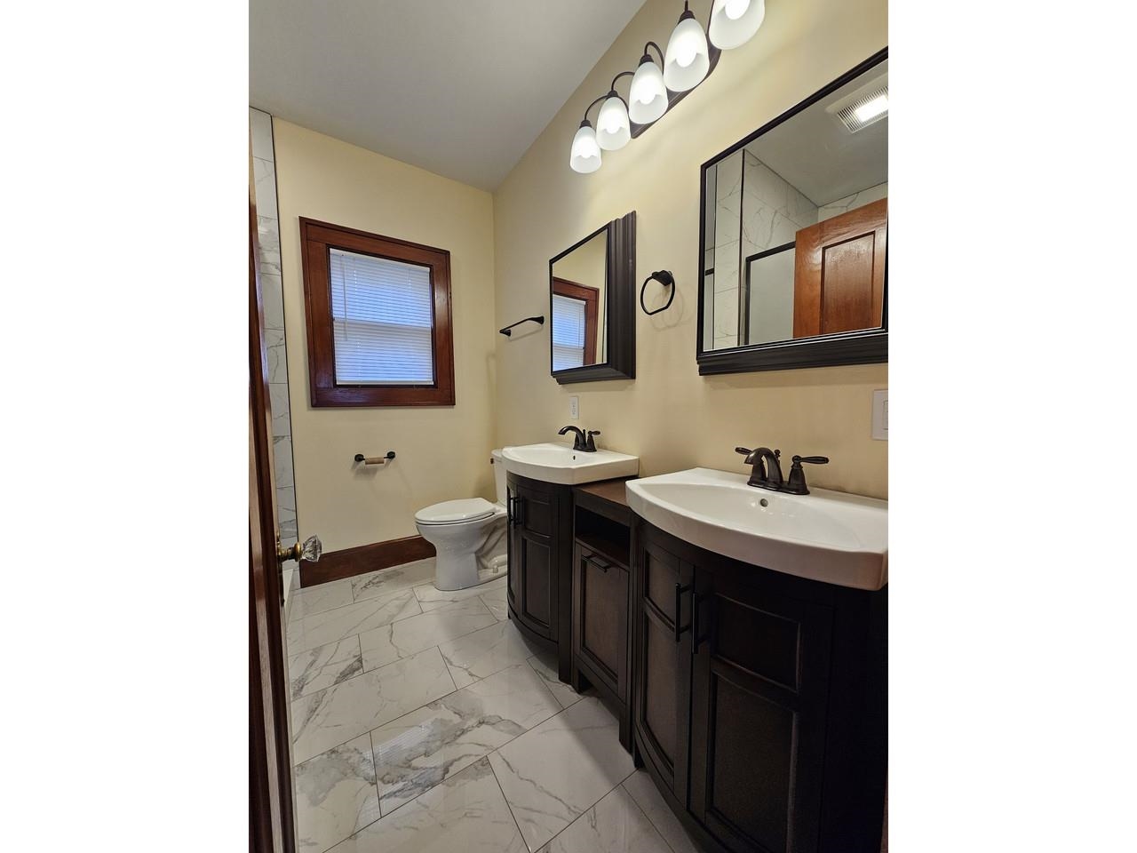 44 Drew Street Burlington, VT 05401 - Photo 21 of 33