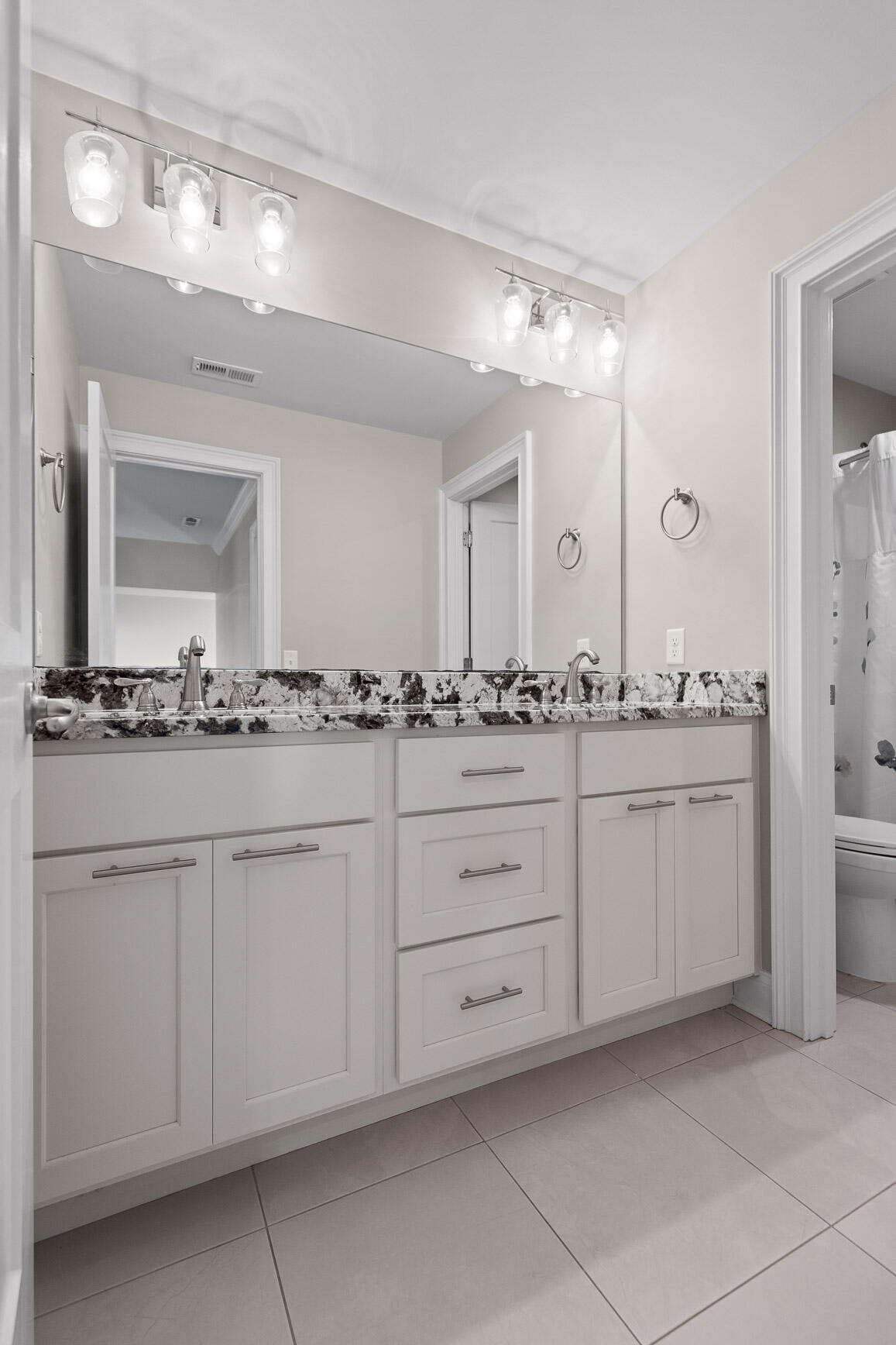 309 Maple Grove Lane Apison, TN 37302 - Photo 35 of 42 Bathroom