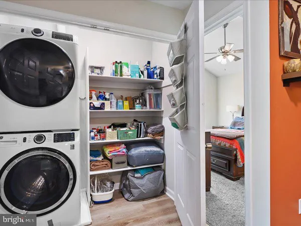 a view of living room washer and dryer