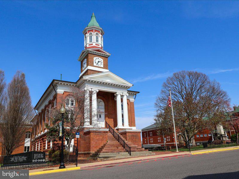 712 South Blue Ridge Avenue Culpeper, VA 22701 - Photo 46 of 47 a front view of a house with a yard