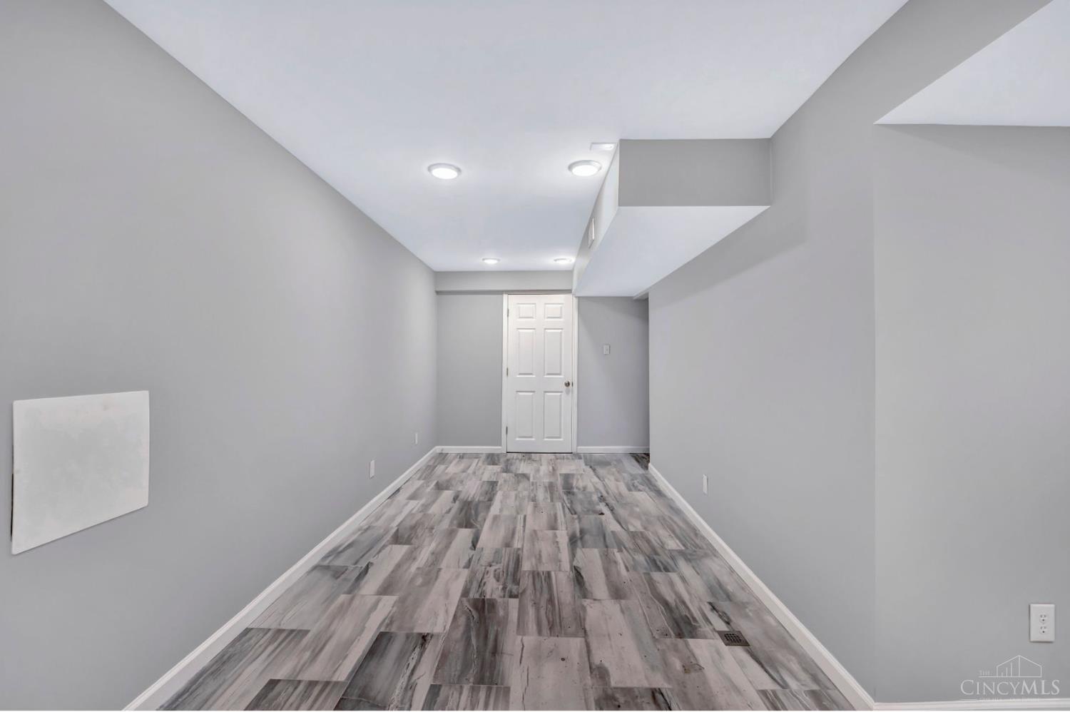4284 Foley Road Cincinnati, OH 45205 - Photo 21 of 34