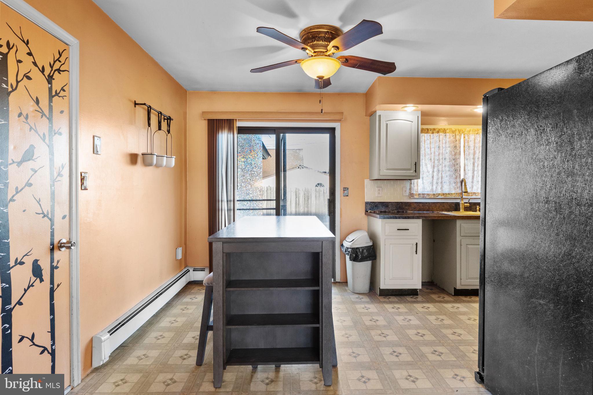 11 Calicobush Road Levittown, PA 19057 - Photo 6 of 20