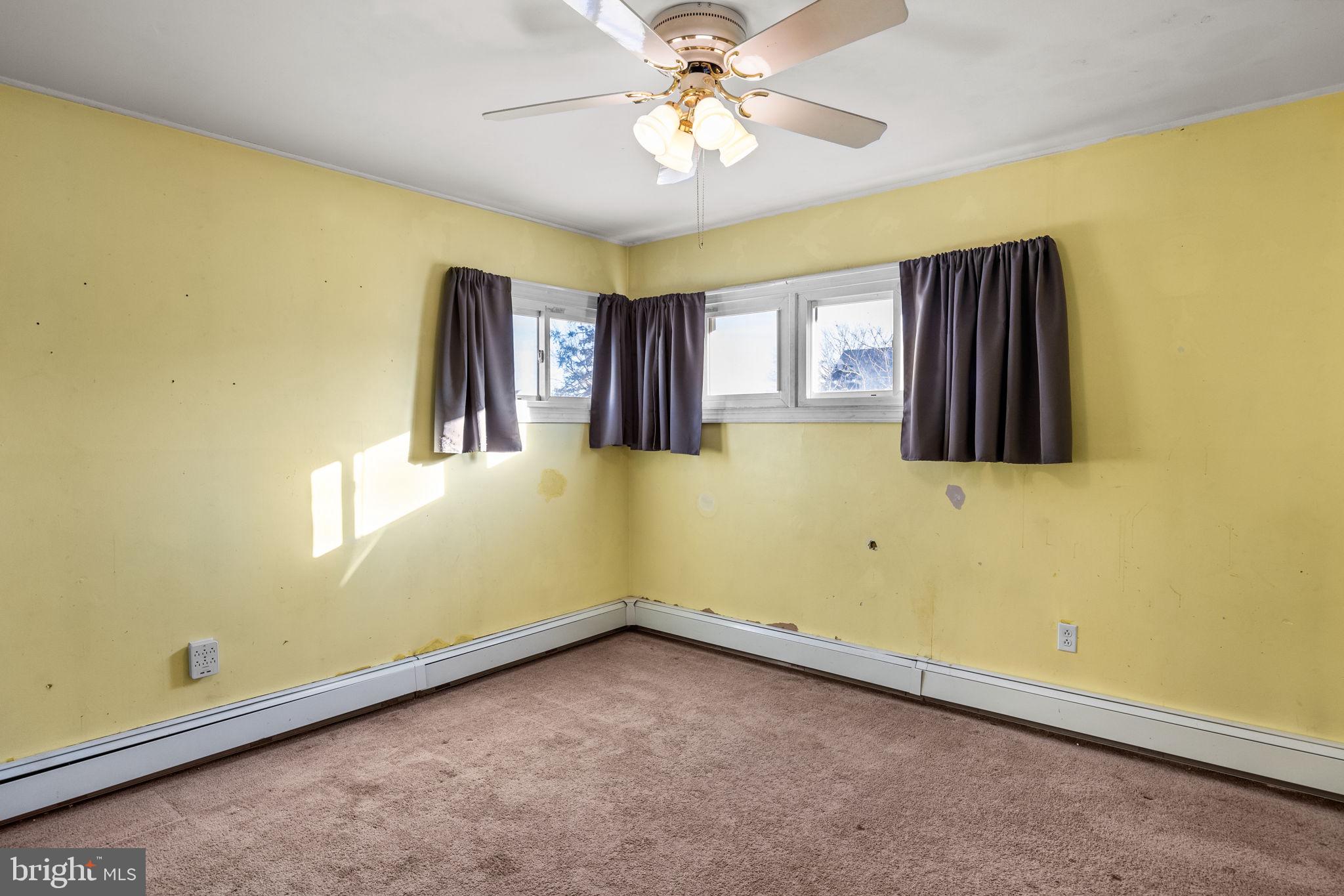 11 Calicobush Road Levittown, PA 19057 - Photo 10 of 20