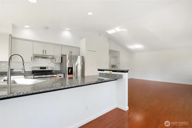 $425,000 | 910 Northwest Leisure Lane, Bremerton, WA 98311