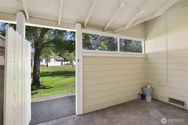 $425,000 | 910 Northwest Leisure Lane, Bremerton, WA 98311