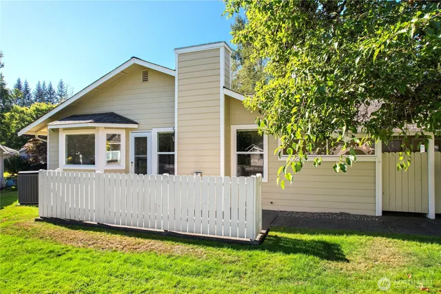 $425,000 | 910 Northwest Leisure Lane, Bremerton, WA 98311