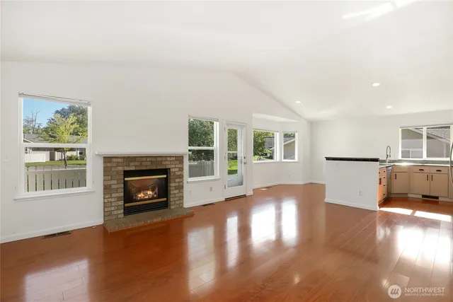 $425,000 | 910 Northwest Leisure Lane, Bremerton, WA 98311