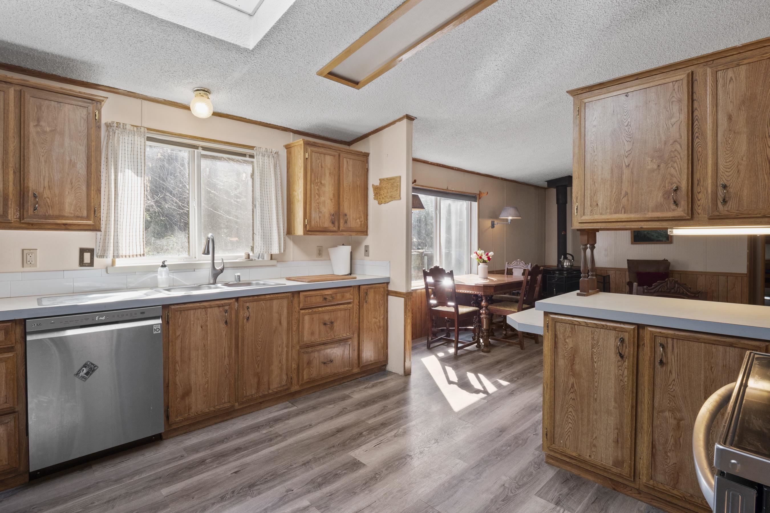 19924 East Temple Road Spokane, WA 99217 - Photo 13 of 50