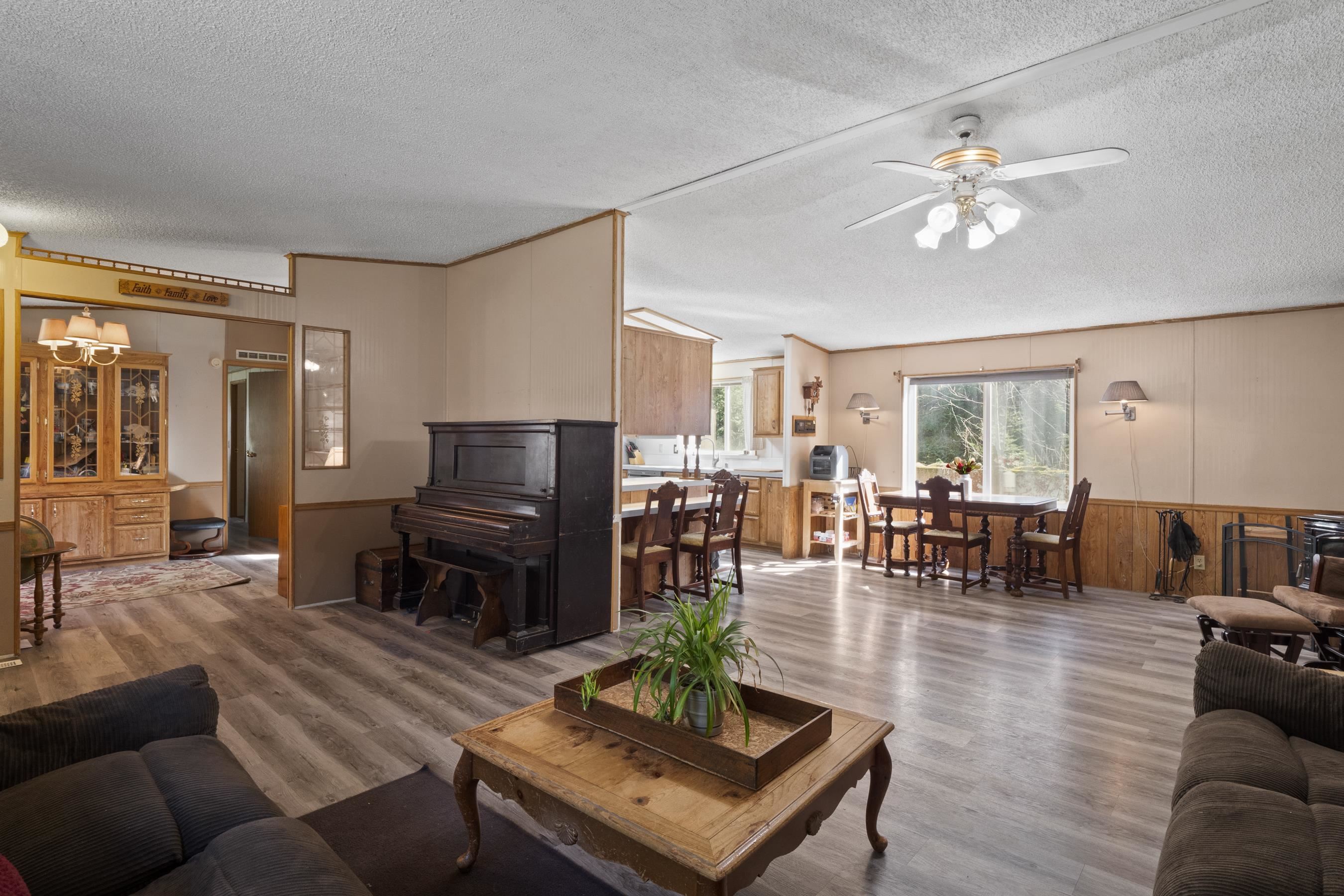 19924 East Temple Road Spokane, WA 99217 - Photo 8 of 50