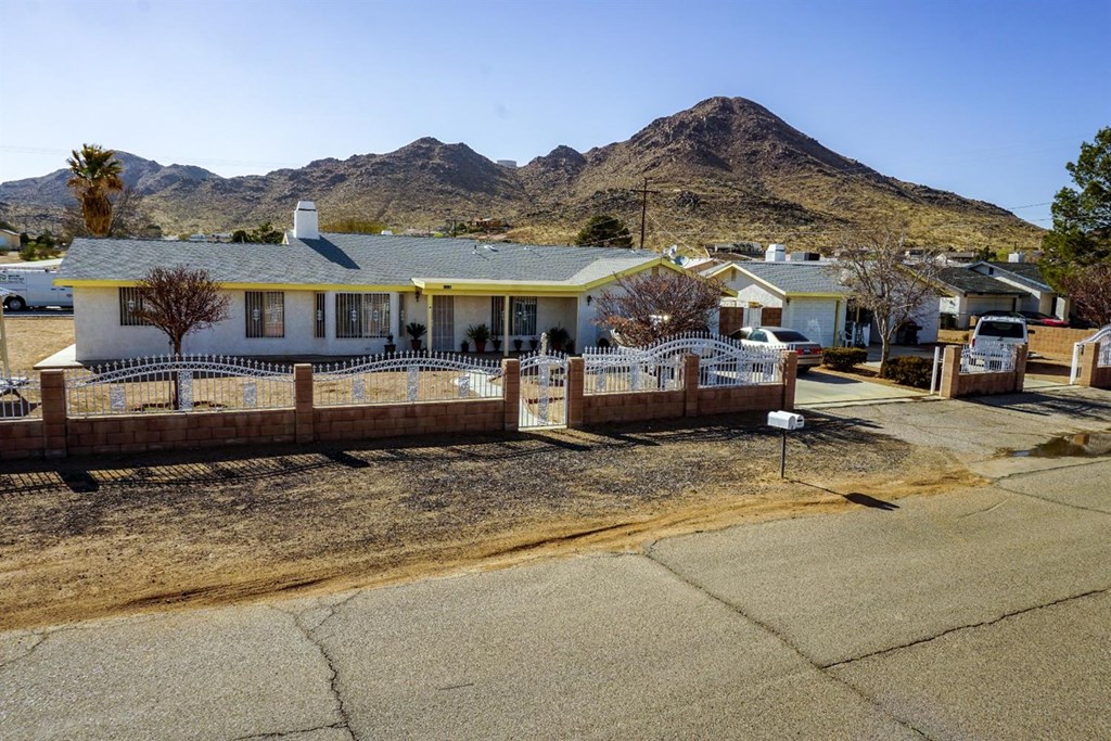 16120 Sago Road Apple Valley, CA 92307 - Photo 1 of 1 Gallery Image 1