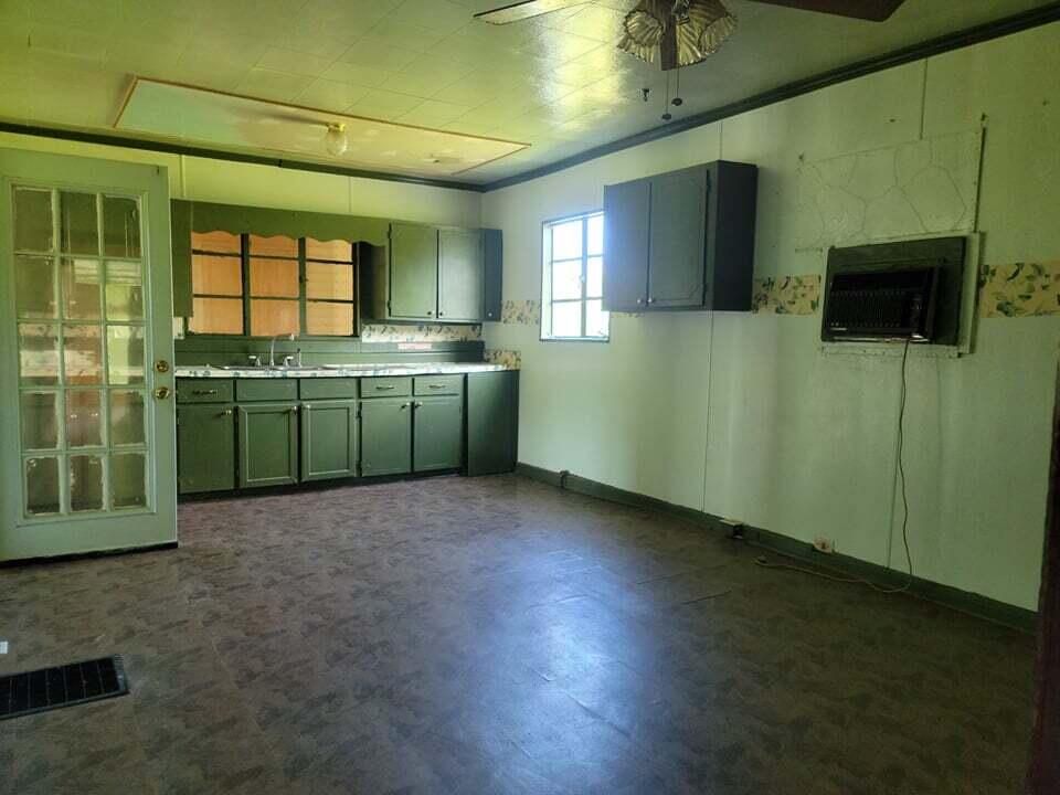 1780 Scuffling Hill Road Rocky Mount, VA 24151 - Photo 4 of 11 Kitchen