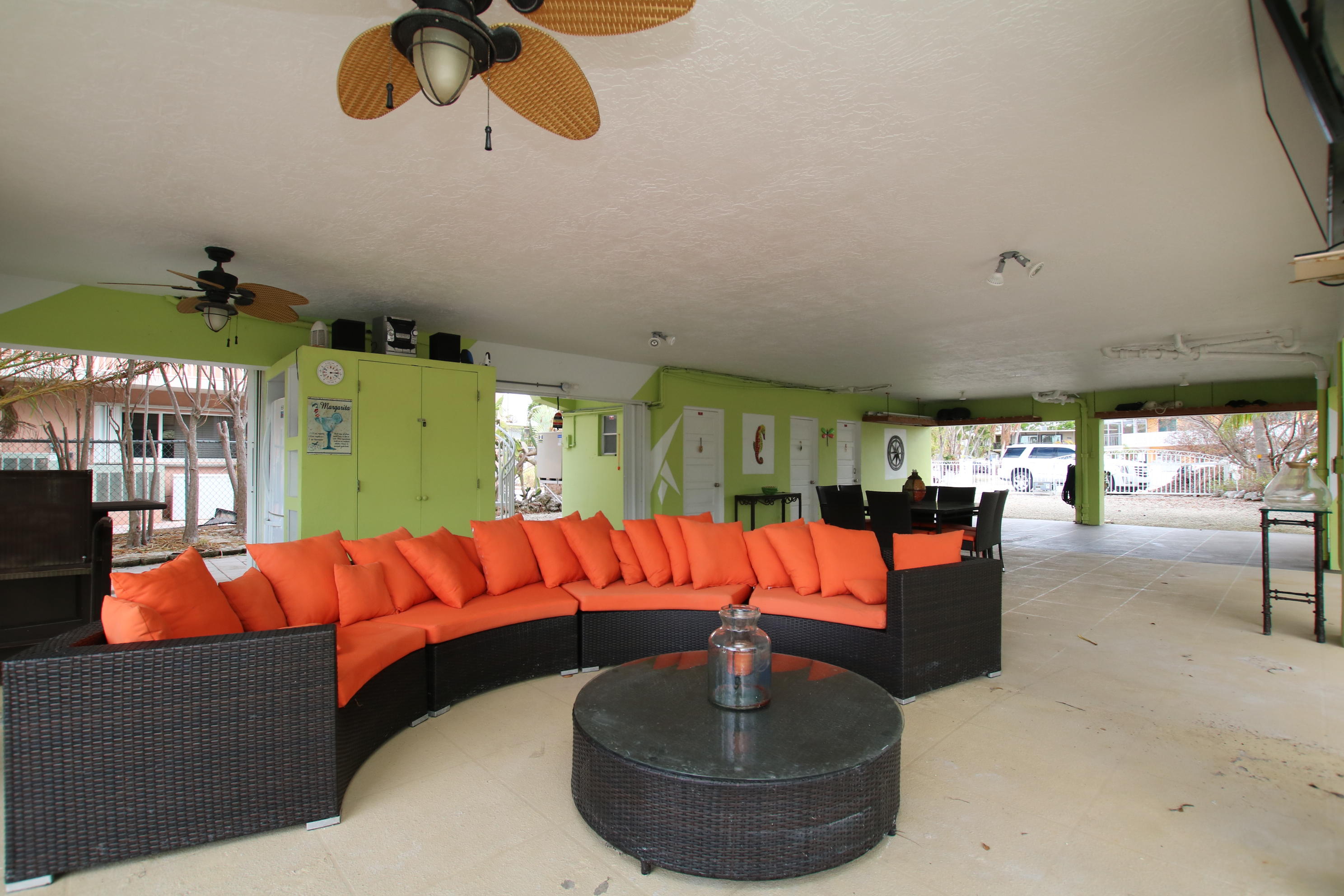 1120 Heron Road Key Largo, FL 33037 - Photo 11 of 40 Covered entertaining