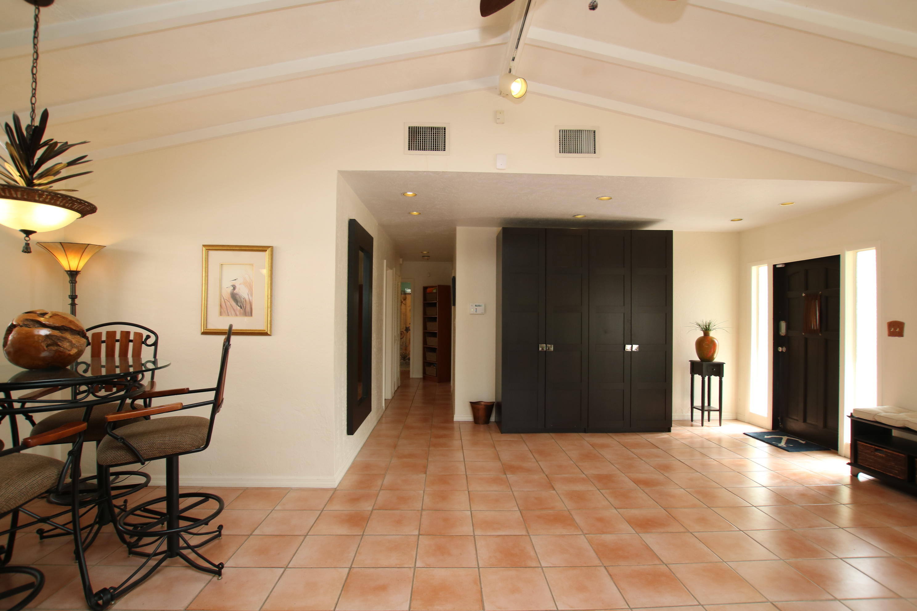 1120 Heron Road Key Largo, FL 33037 - Photo 26 of 40 View down hallway
