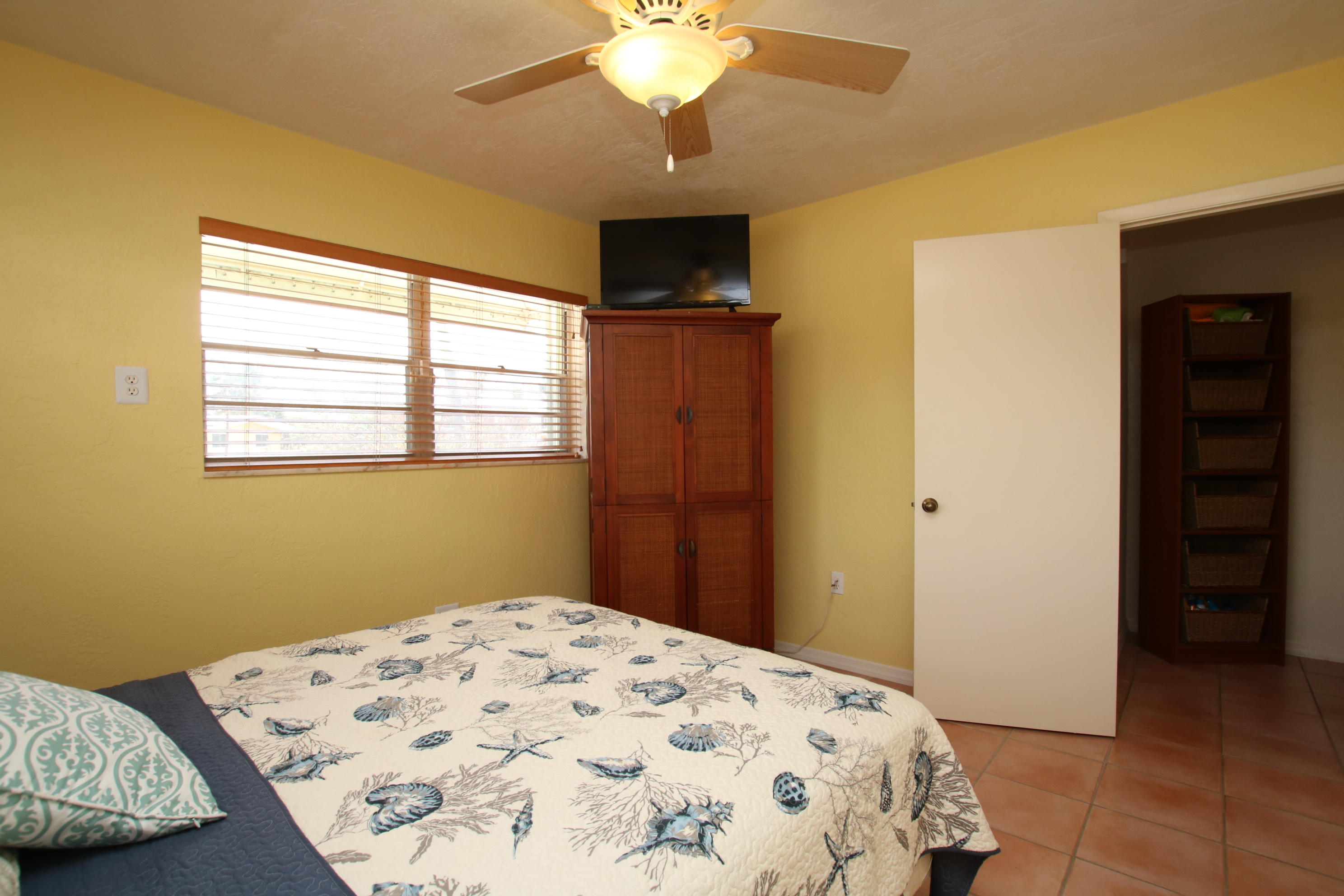 1120 Heron Road Key Largo, FL 33037 - Photo 33 of 40 Guest room2