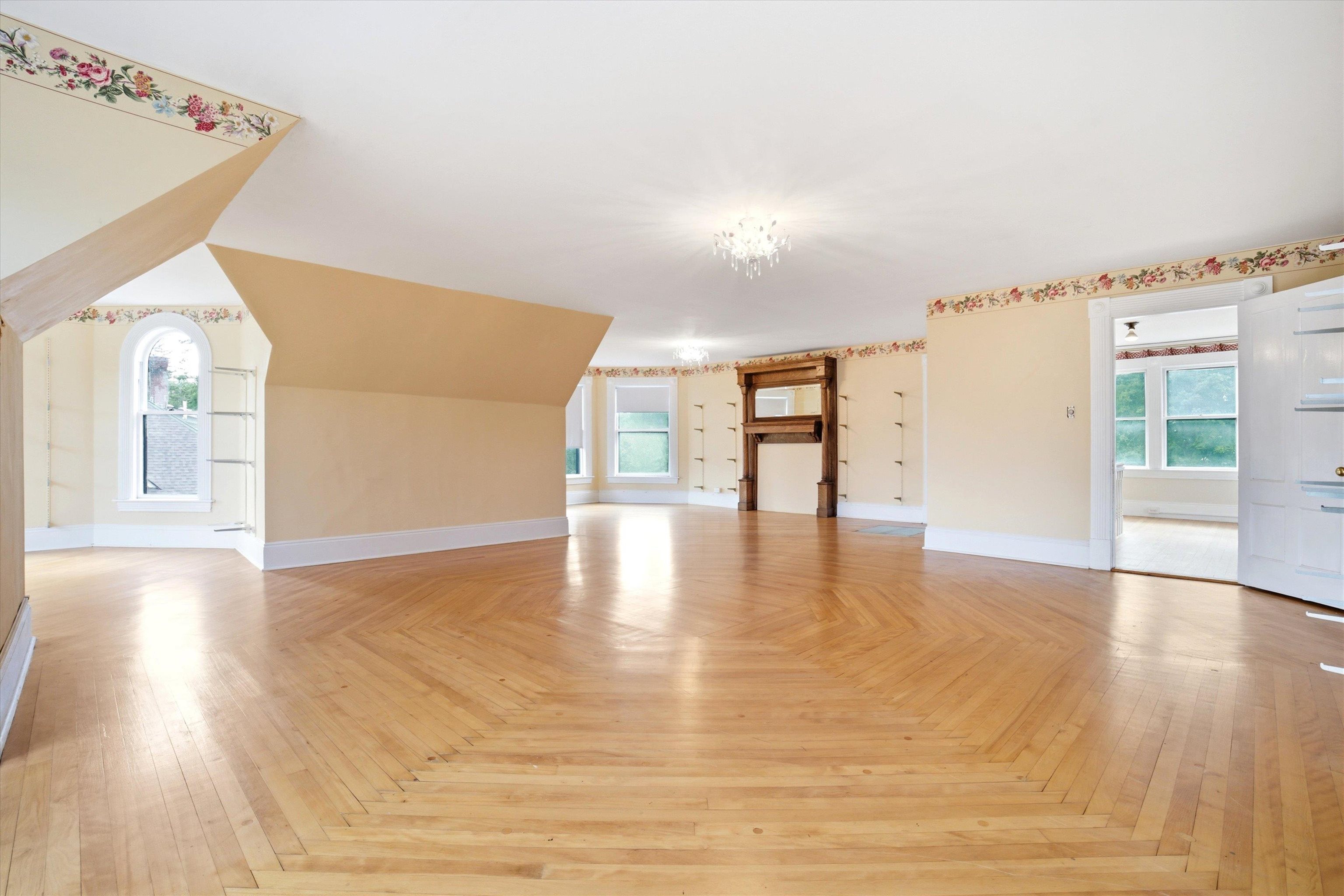 2108 Elm Street Manchester, NH 03104 - Photo 43 of 59