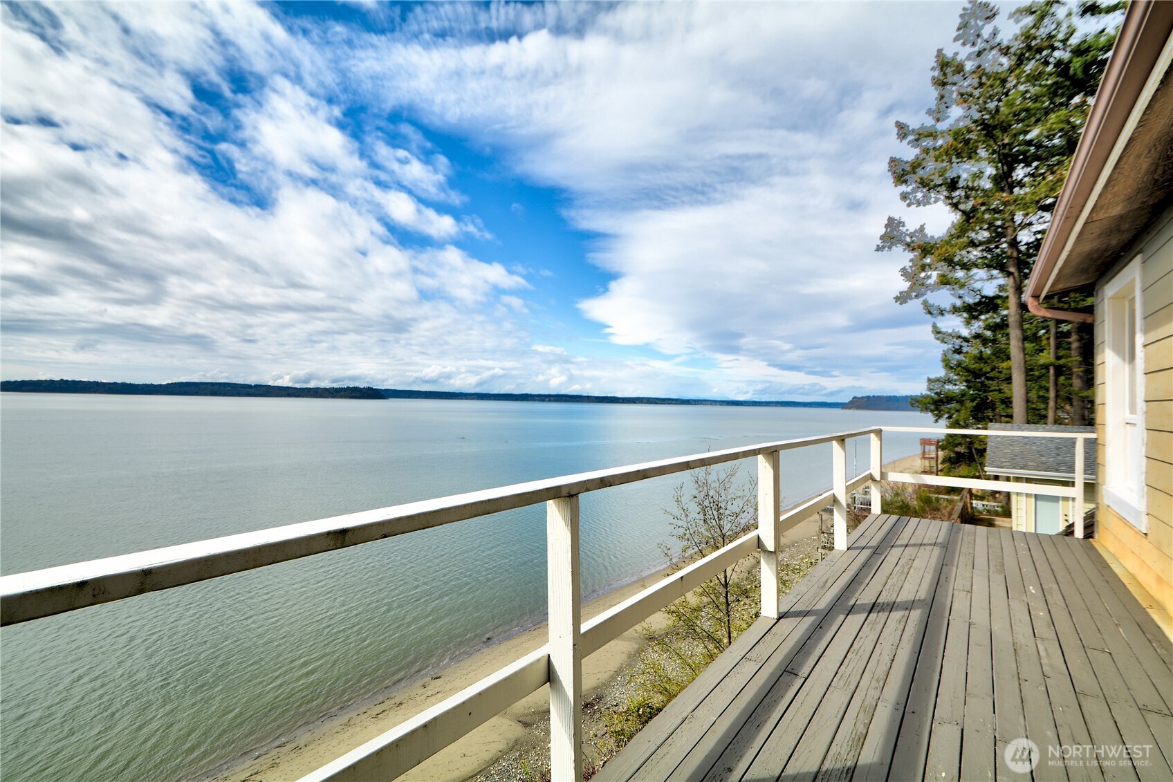 3626 Mission Beach Road Marysville, WA 98271 - Photo 4 of 35
