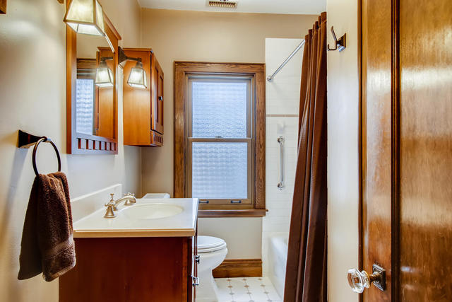 210 North Merrill Street Park Ridge, IL 60068 - Photo 14 of 31 Gallery Image 14