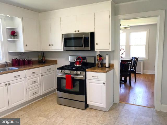 5187 Old Solomons Island Road Lothian, MD 20711 - Photo 13 of 29 Kitchen